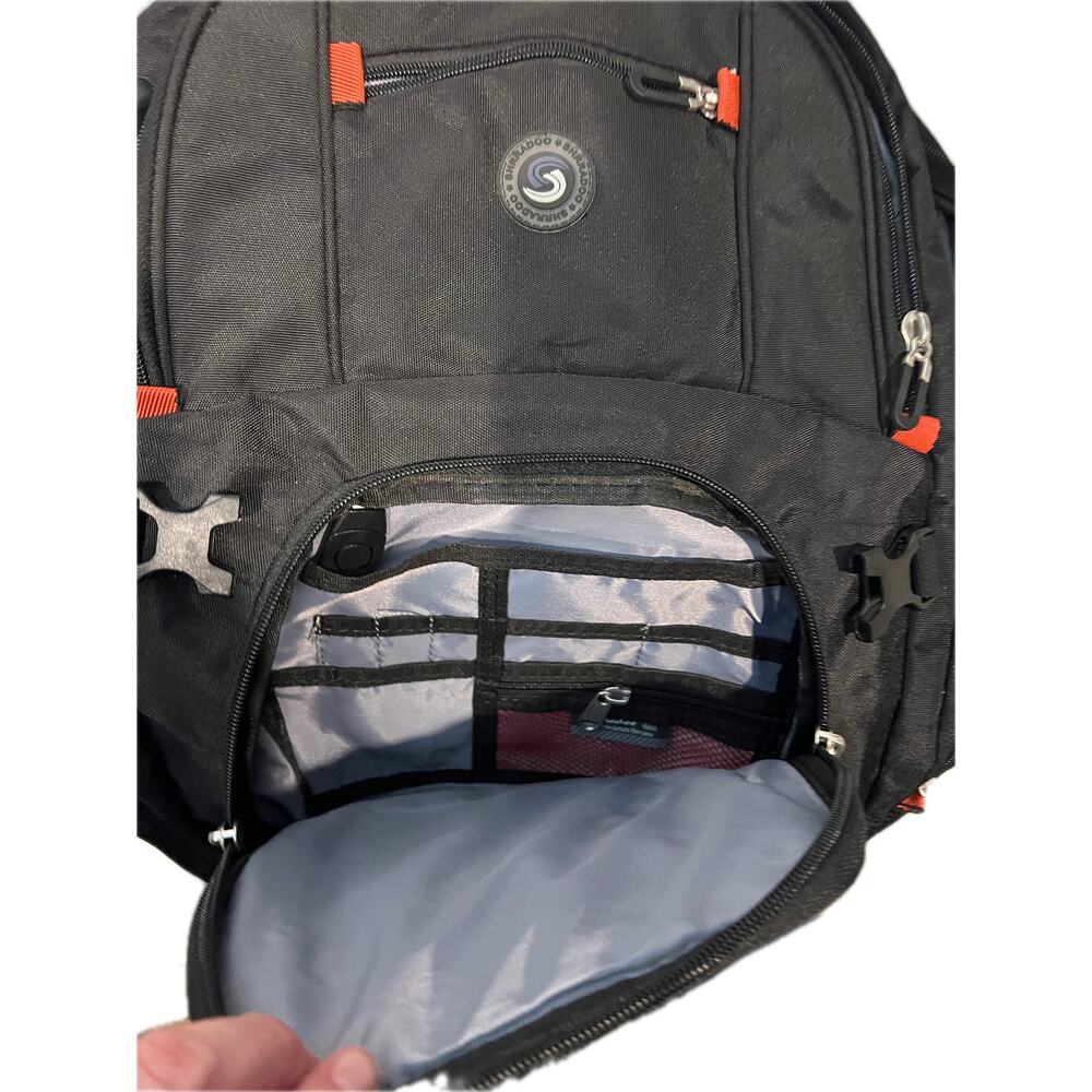 Shrradoo Computer Charging Backpack - Picture 3 of 6